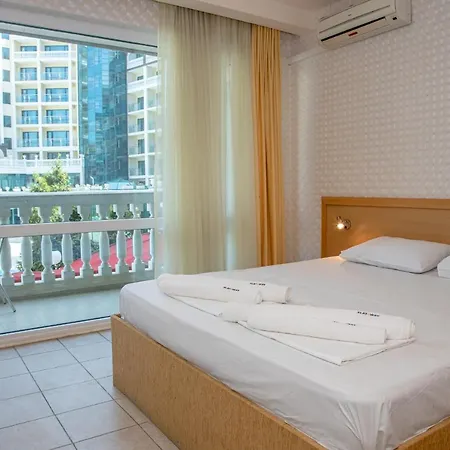 Private Studio At Central Sunny Beach With Balcony Daire *